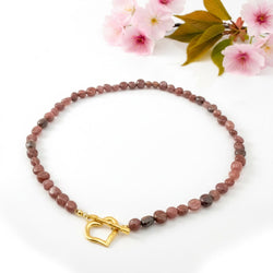 Cupido stone - collana con pietre di quarzo fragola
